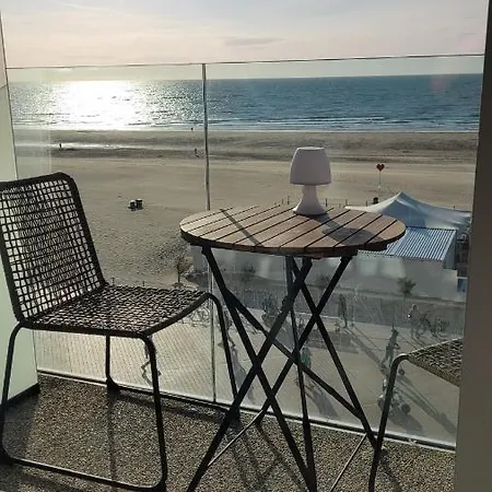 Zeezicht By Qua-lyne * Ostenda