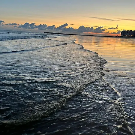 Zeezicht By Qua-lyne * Ostenda